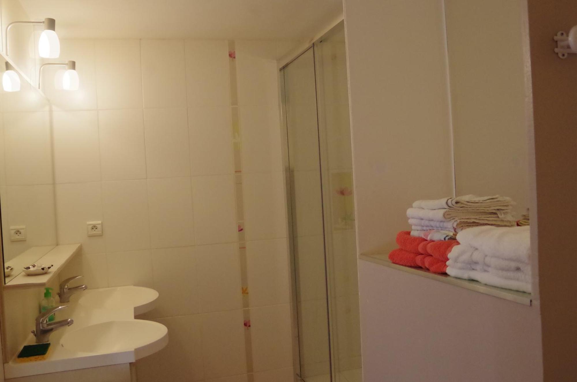 Gites Du Manoir De Goandour 卡松 客房 照片